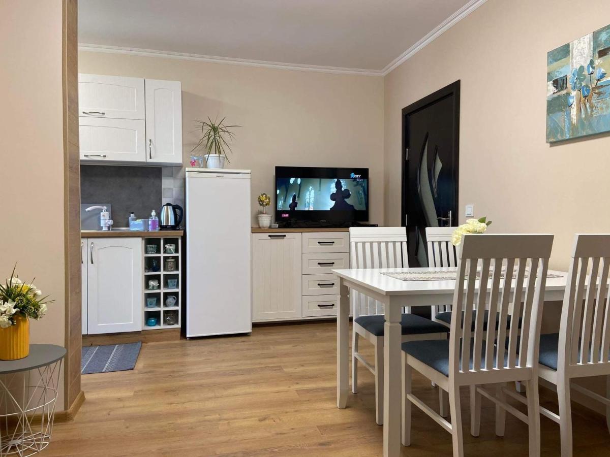 Flowers Garden Apartment Veliko Tărnovo Esterno foto
